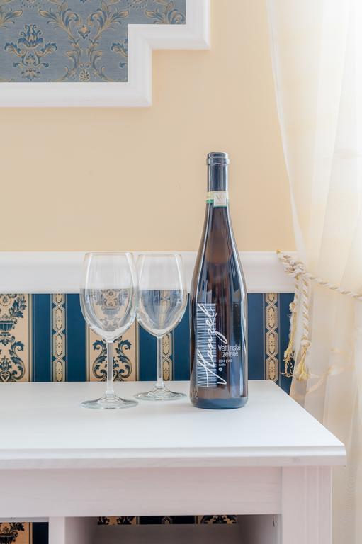 Vinarske Apartmany Зноймо Екстериор снимка
